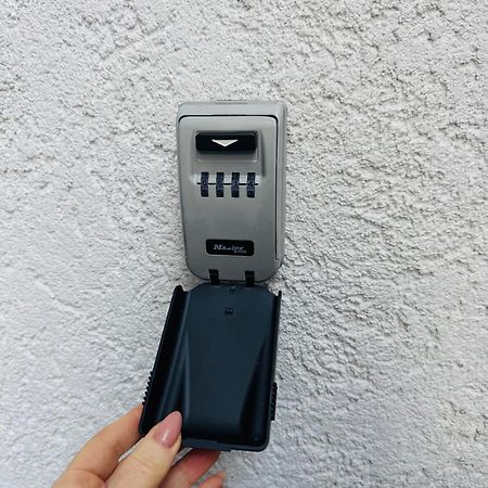 Wohnung Mit Charme, Netflix ไรน์ชเตทเทน ภายนอก รูปภาพ